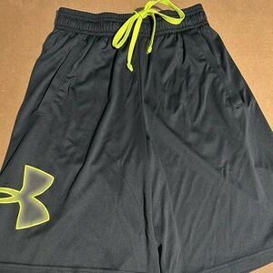 Shorts (Under Armour) Size S, Color:Black and neon, Condition: Used,like new